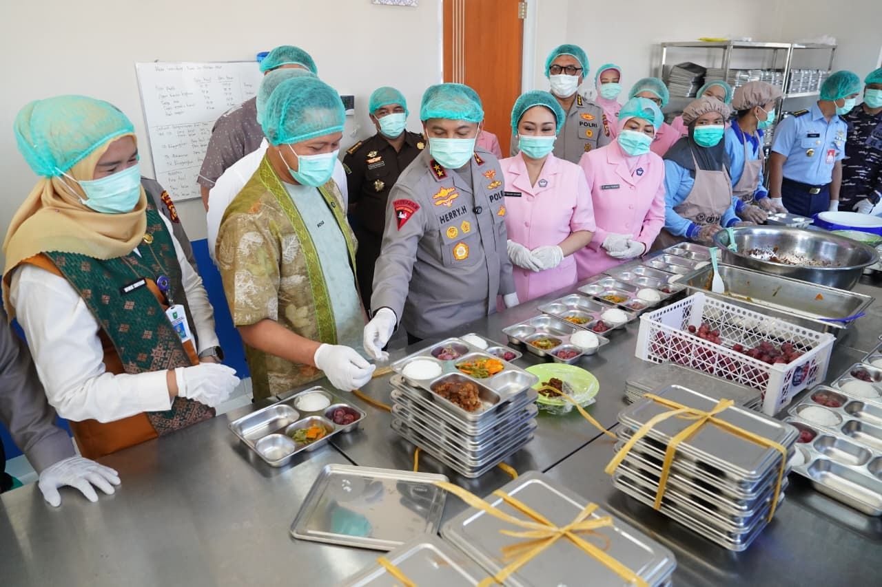 strategi lolos sertifikasi dapur